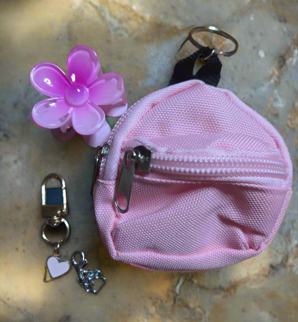 Pack it up Paw mini travel backpack
