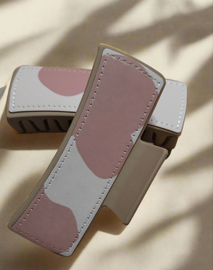 Keep it mooving hair clip