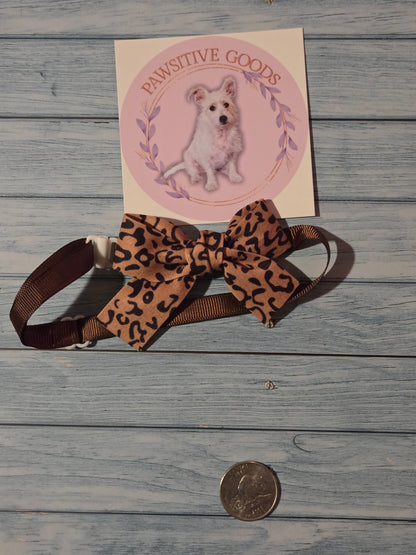 Necktie with Adjustable Collar